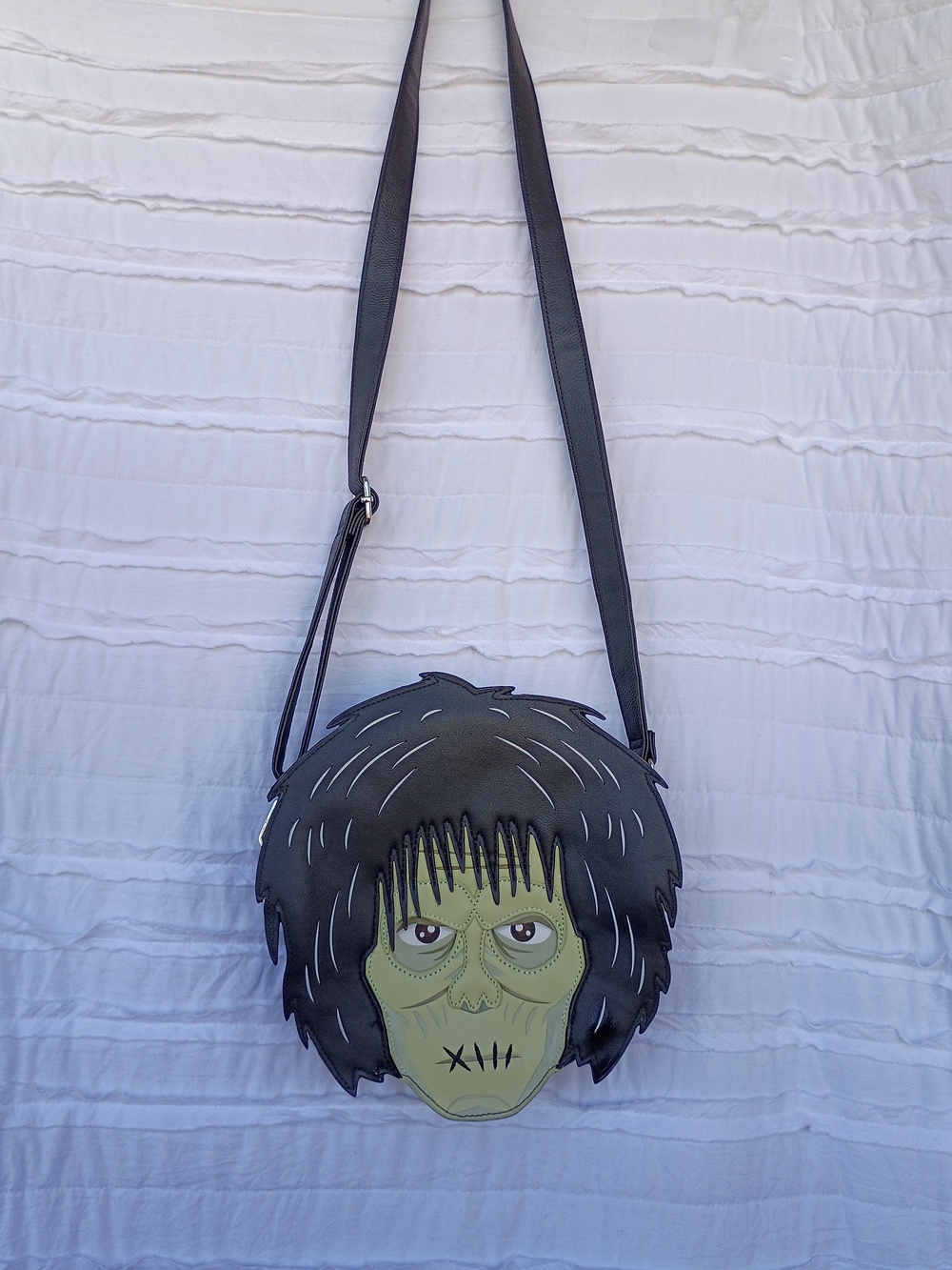 Loungefly Disney Hocus Pocus Billy Butcherson Crossbody Bag - Picture 3 of 10